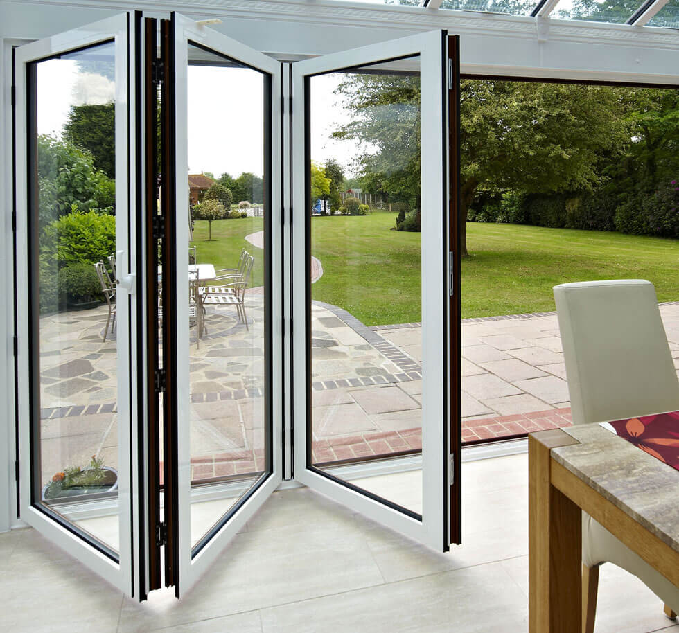 Aluminium-white-bifold-door