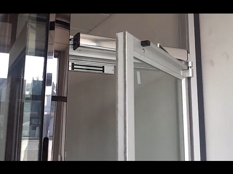 Auto swing door mechanism